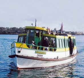 MV Curranulla ferry, the oldest continuos route in Australia, chugs nearby.