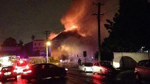 The Jolly Frog hotel up in flames. Image NSW Incident Alerts Facebook page.
